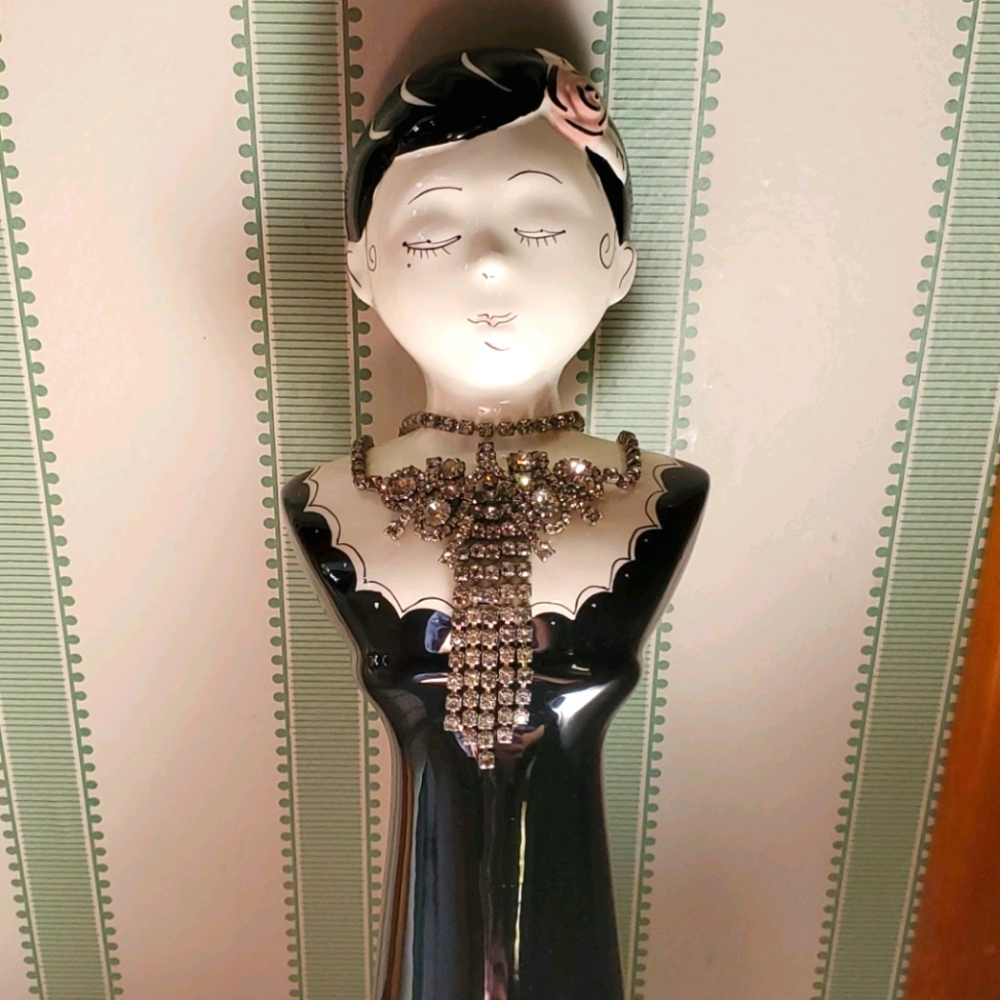 Blinged Out Rhinestone Necklace, Excellent